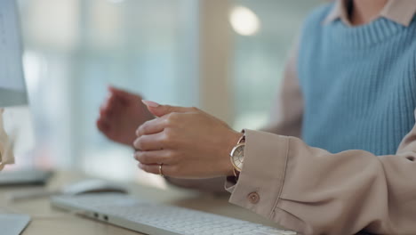 Talking,-desk-and-hands-of-a-person