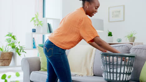 mujer negra, servicio de limpieza