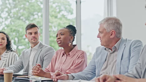 Gente-De-Negocios,-Reunión-Y-Pregunta-En-Equipo