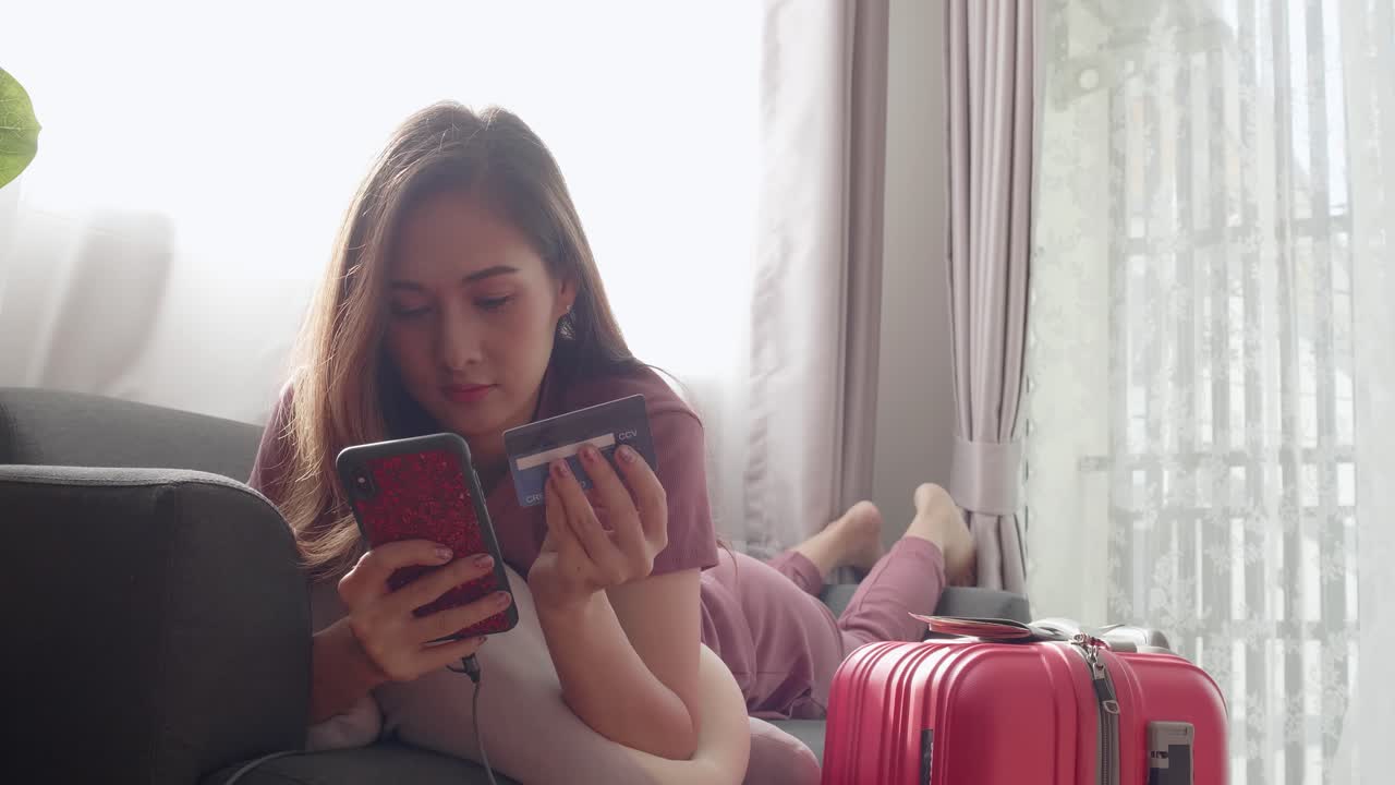 viaje de reserva turística en línea en tiempo de promoción para la compra de viajes con tarjeta de crédito