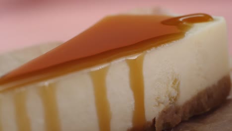 caramel cheesecake slice