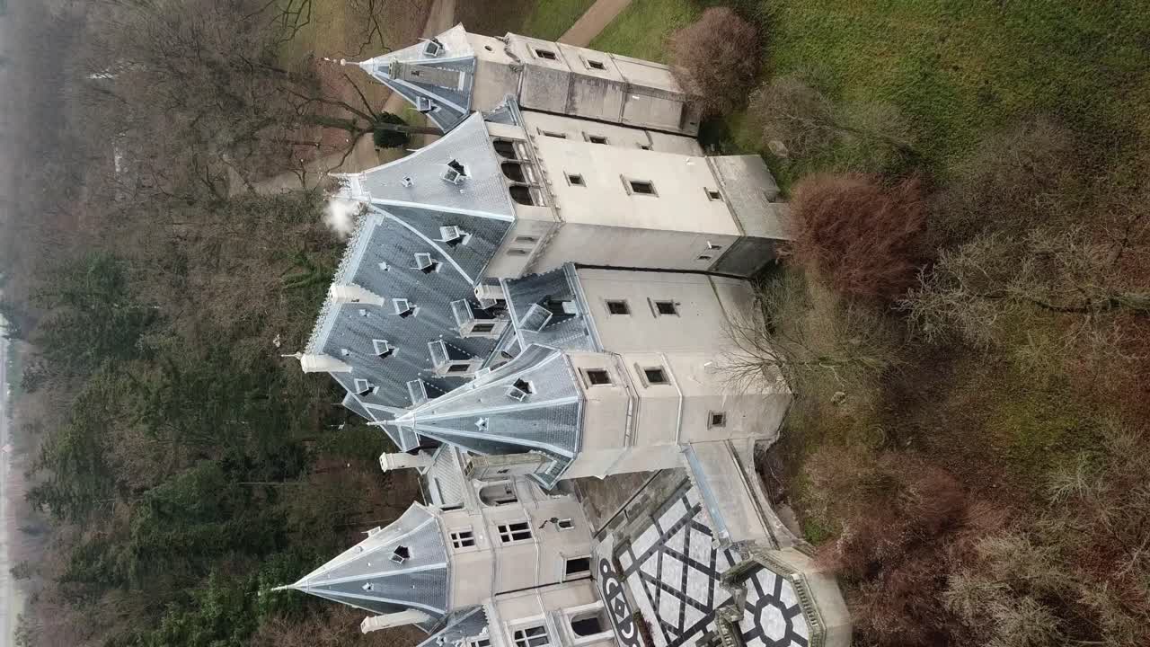 Gołuch&oacute;w Castle comes to life in this vertical drone film shot in late autumn