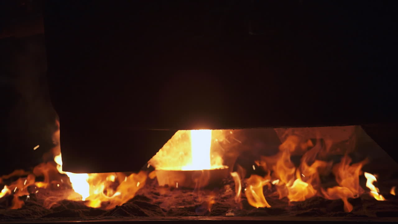 산업 환경에서 금속 주조 프로세스