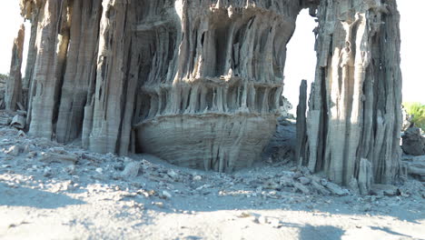 미국 캘리포니아주 모노 레이크 샌드 투파 (mono lake sand tuff) 에서