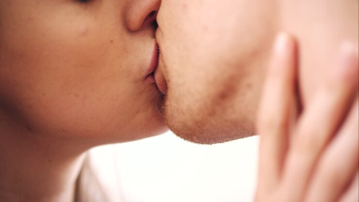 In one kiss you&#039;ll know how I feel