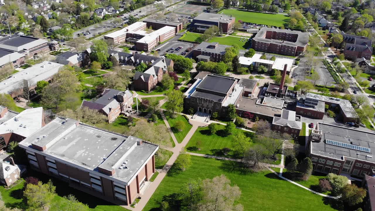 capital university in columbus ohio - imágenes aéreas de drones del campus en bexley, ohio