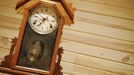 time lapse of antique pendulum clock running