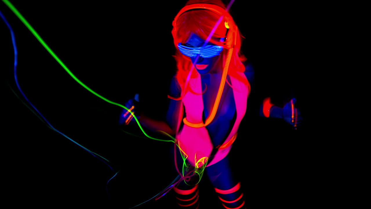 UV Woman 14
