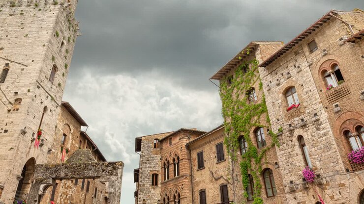 Old medieval town of San Gimignano 4k time-lapse