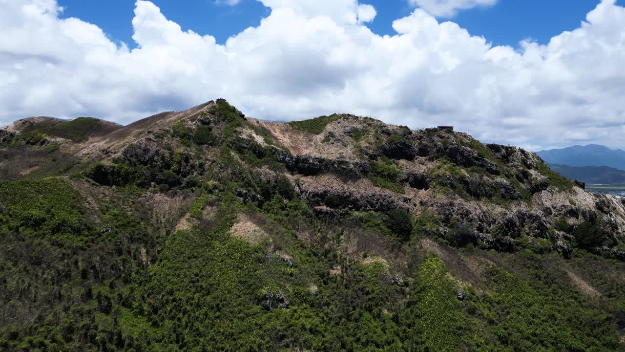 lanikai pillbox trail ridge, oahu, hawái