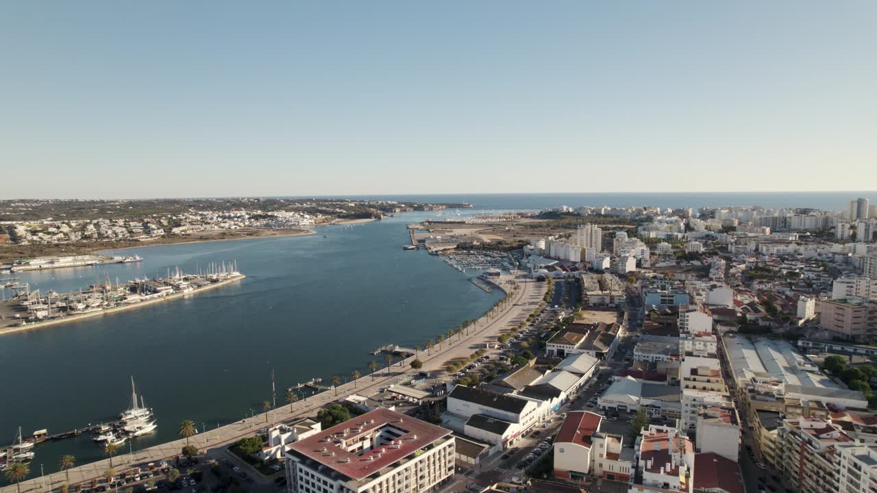 Ribeirinha promenade and Arade river mouth, Portimao, Algarve, Portugal
