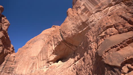 Steep-Orange-Sandstone-Cliffs-in-Arches-National-Park,-Utah-USA-on-Sunny-Winter-Day,-Panorama