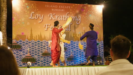 loy krathong festival performance