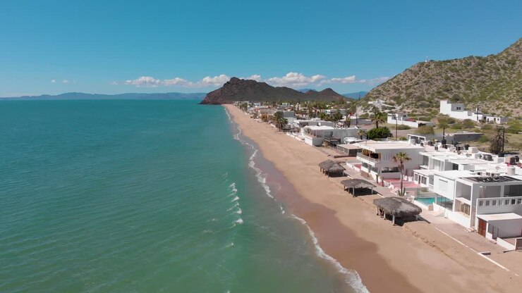 Filmato aereo di Kino Bay a Hermosillo Sonora Messico durante una giornata di sole