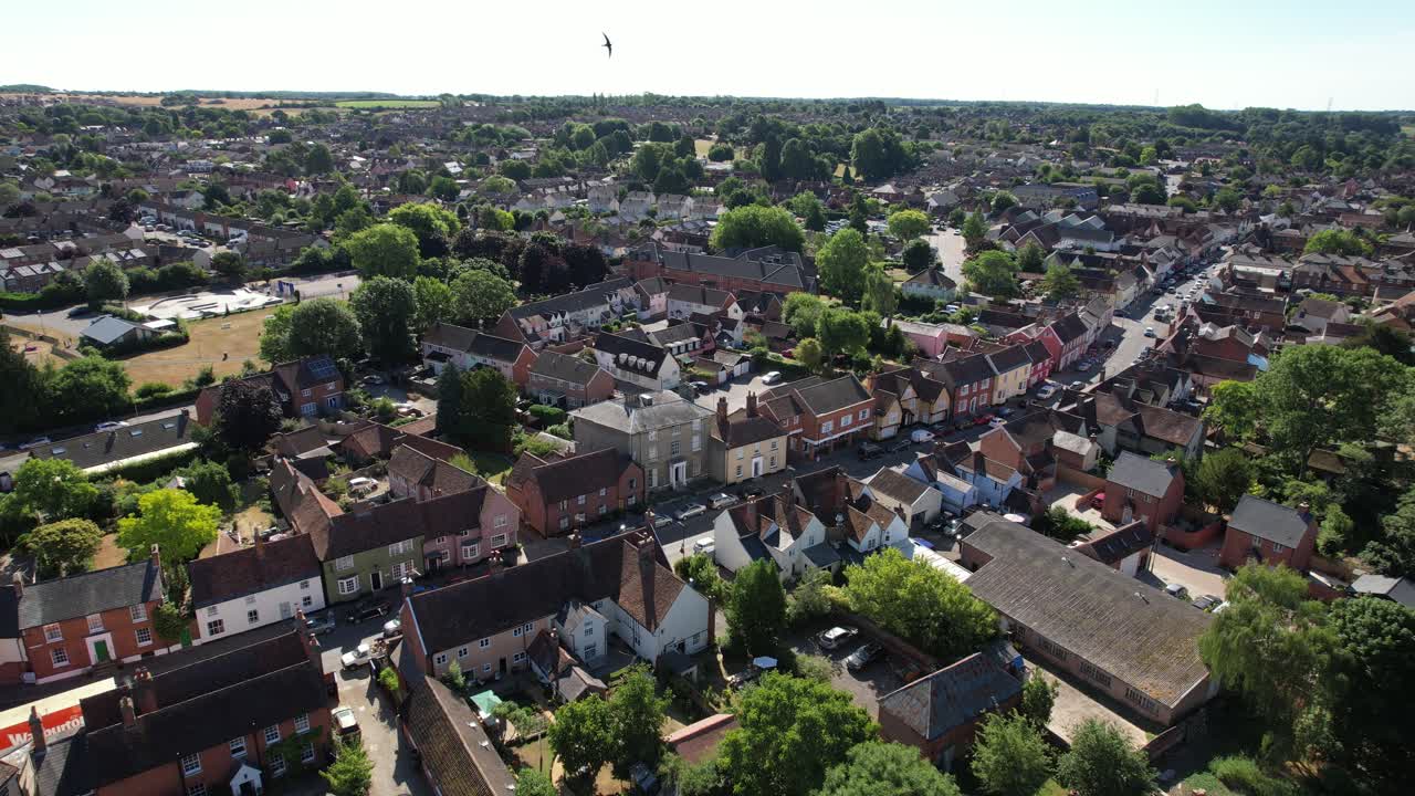 hadleigh town high street suffolk, reino unido drone vista aérea