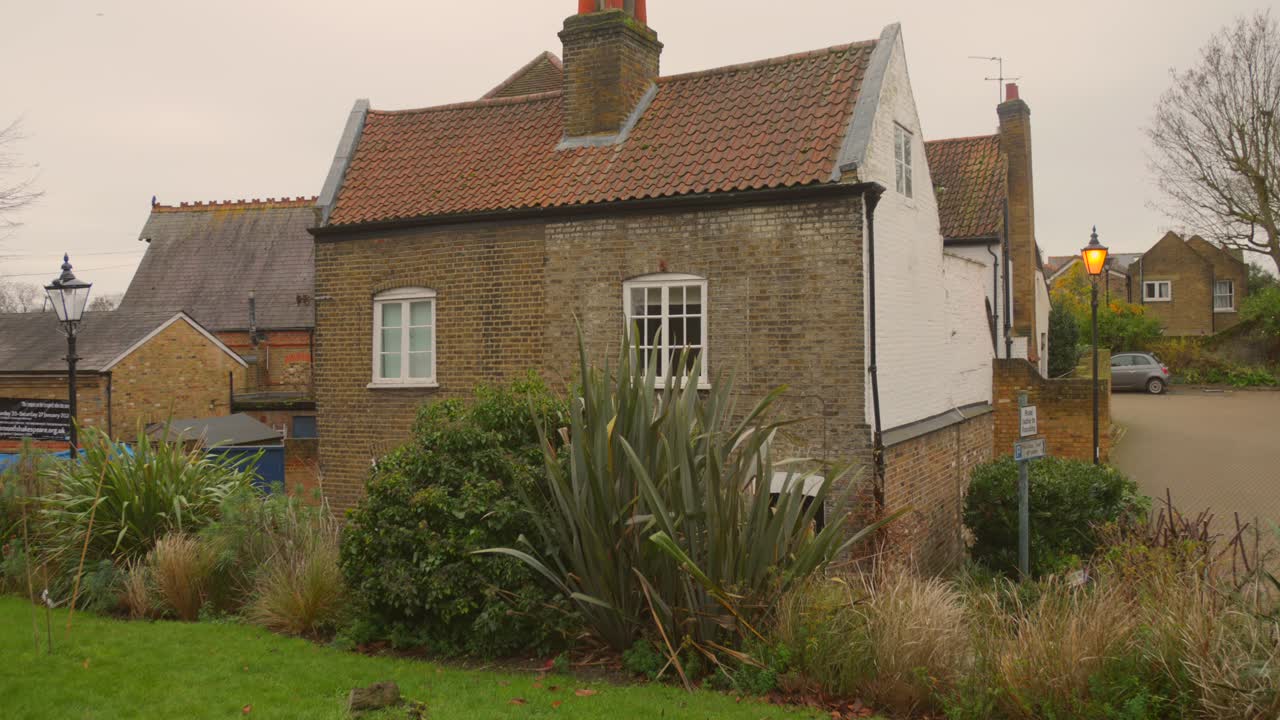 A typical house with a beautiful garden in the London district of Twickenham