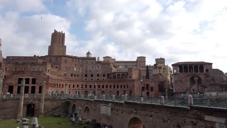 Detail-of-Trajan's-forum,-the-last-of-the-Imperial-fora-to-be-constructed-in-ancient-Rome