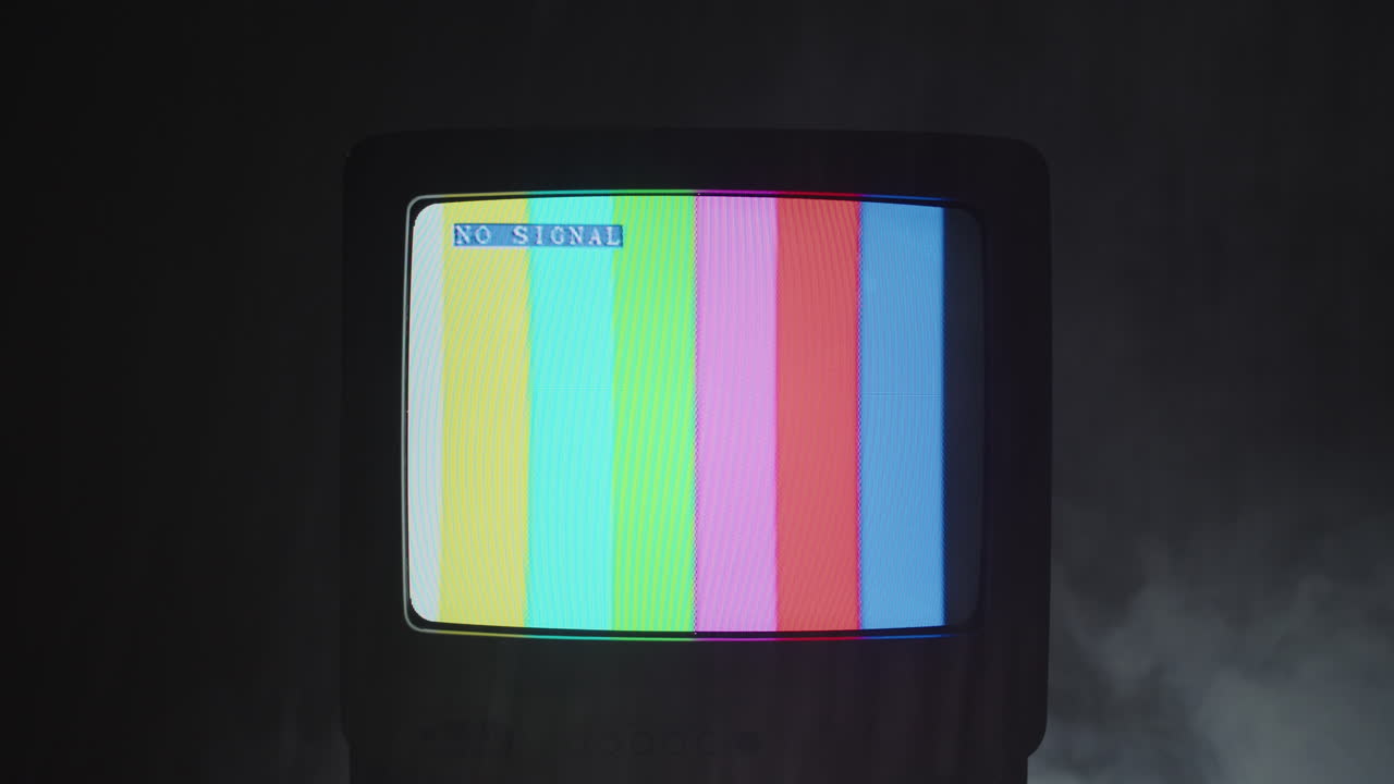 Vintage TV with No Signal Test Pattern