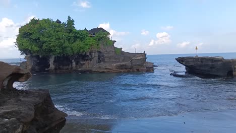 vista de un lote de pura tanah en tabanan, bali, indonesia