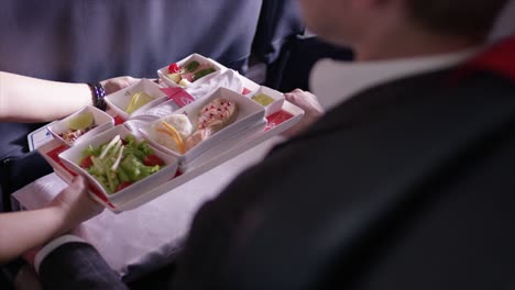 airplane meal service