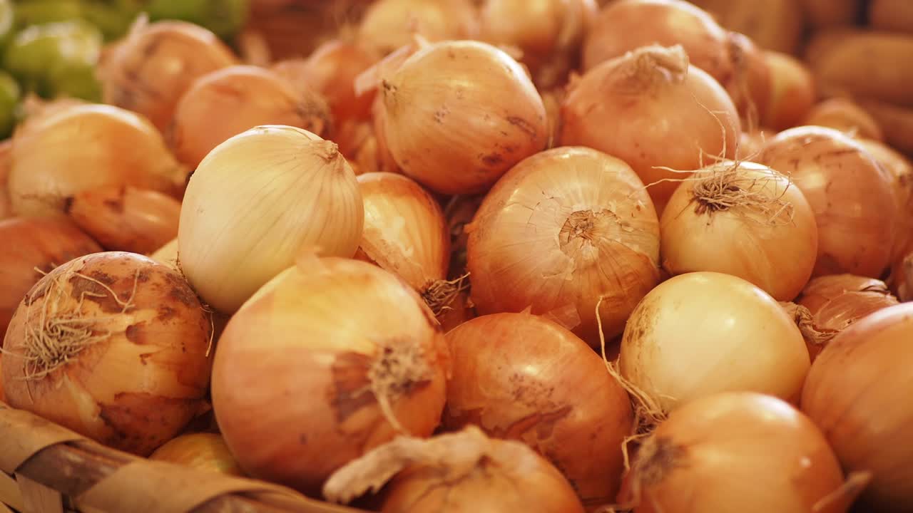 un montón de cebollas