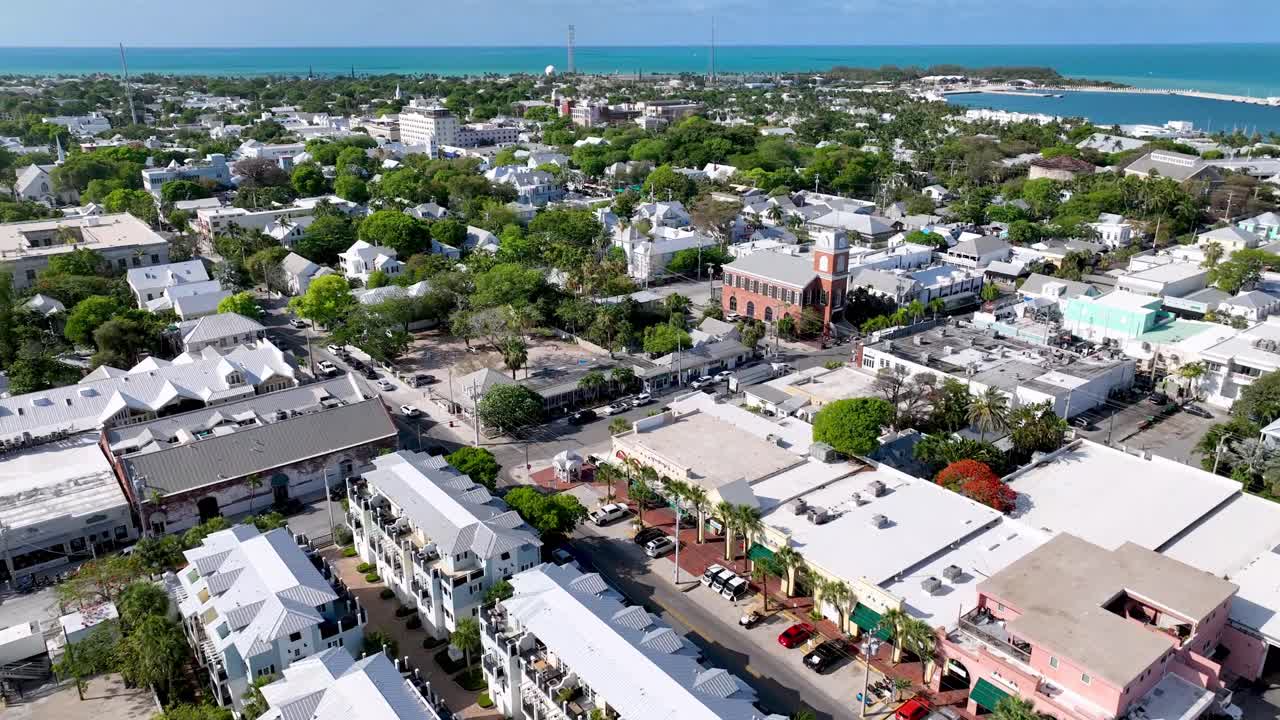 키 웨스트 플로리다 (key west florida) 위에 있는 항공기