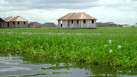ganvie, el pueblo flotante de benin, áfrica
