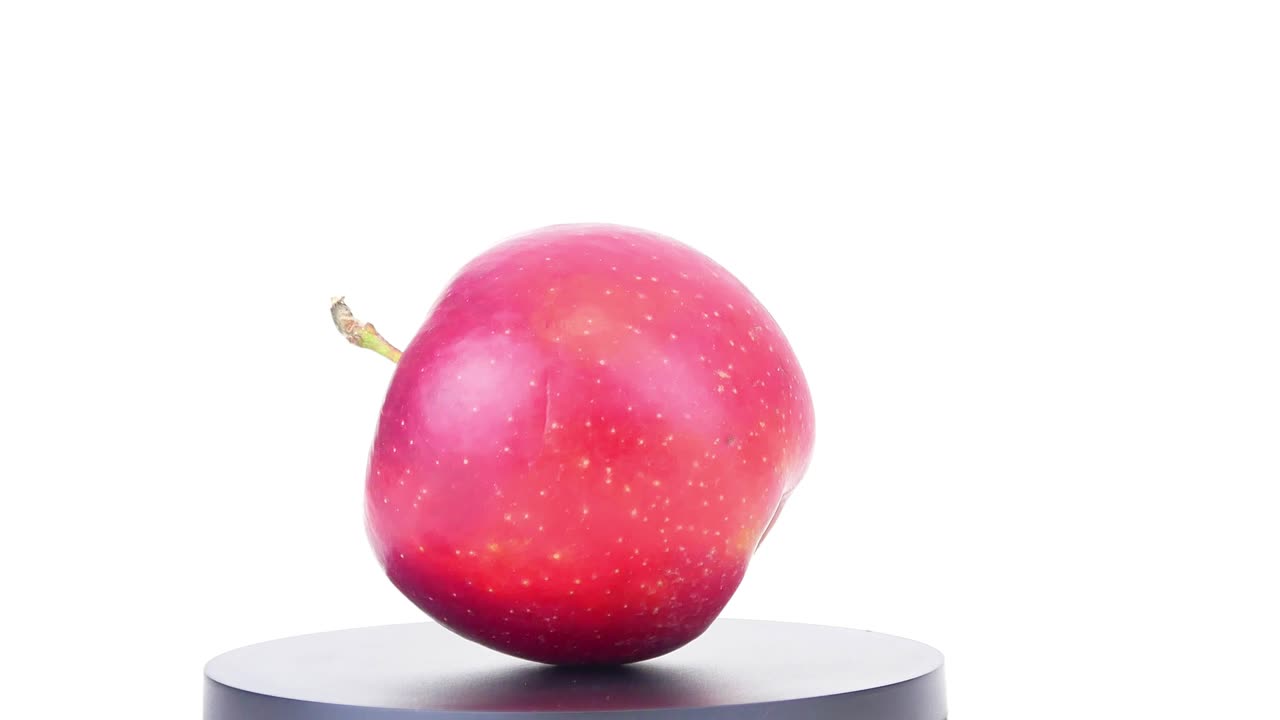 은 사과는 원으로 회전합니다. 과일. 수확. 비디오.