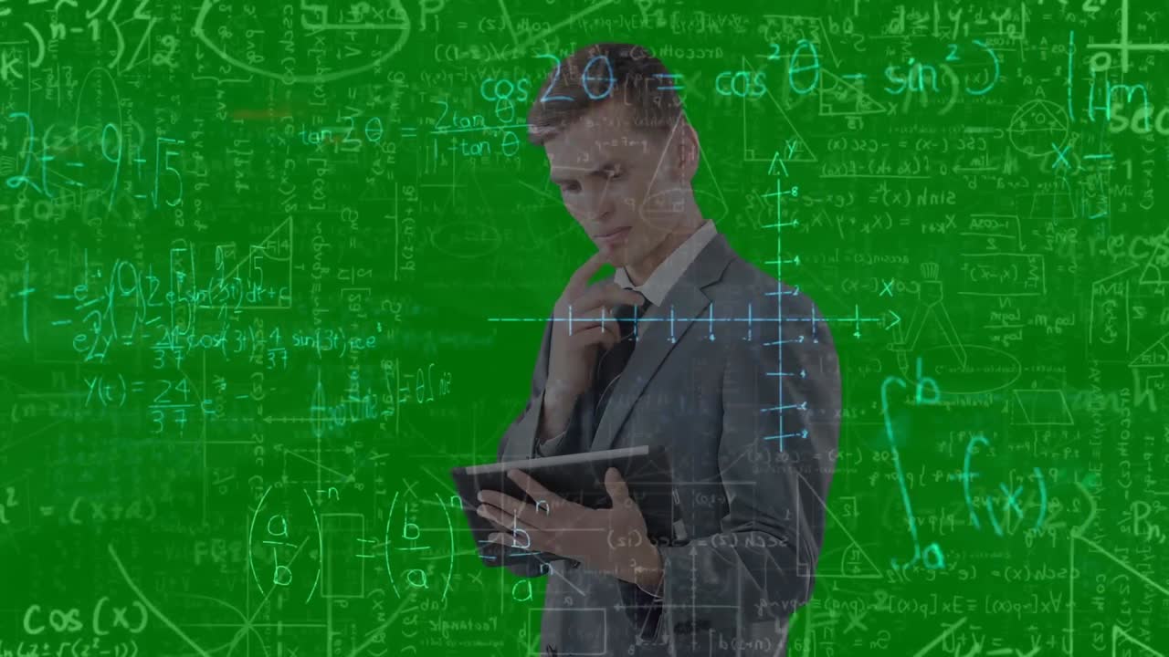 수학적 계산의 애니메이션이 녹색 화면에 대해 태블릿을 사용하는 사려 깊은 사람 위로 움직입니다.