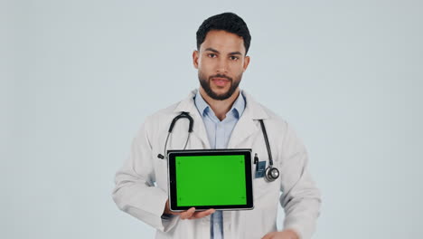 Pantalla-Verde-Médico,-Médico-Y-Tableta-Para-Clínica