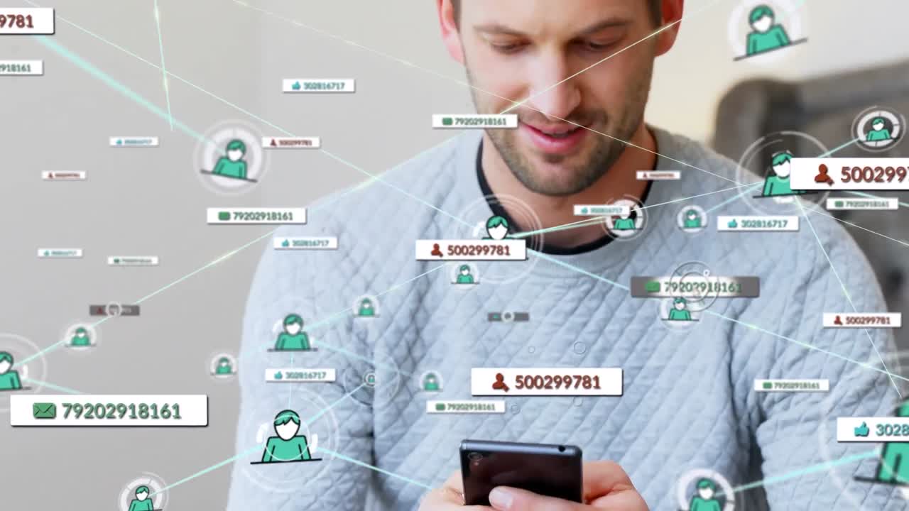 animación de los iconos de las redes sociales y la red de conexiones sobre el hombre caucásico usando un teléfono inteligente
