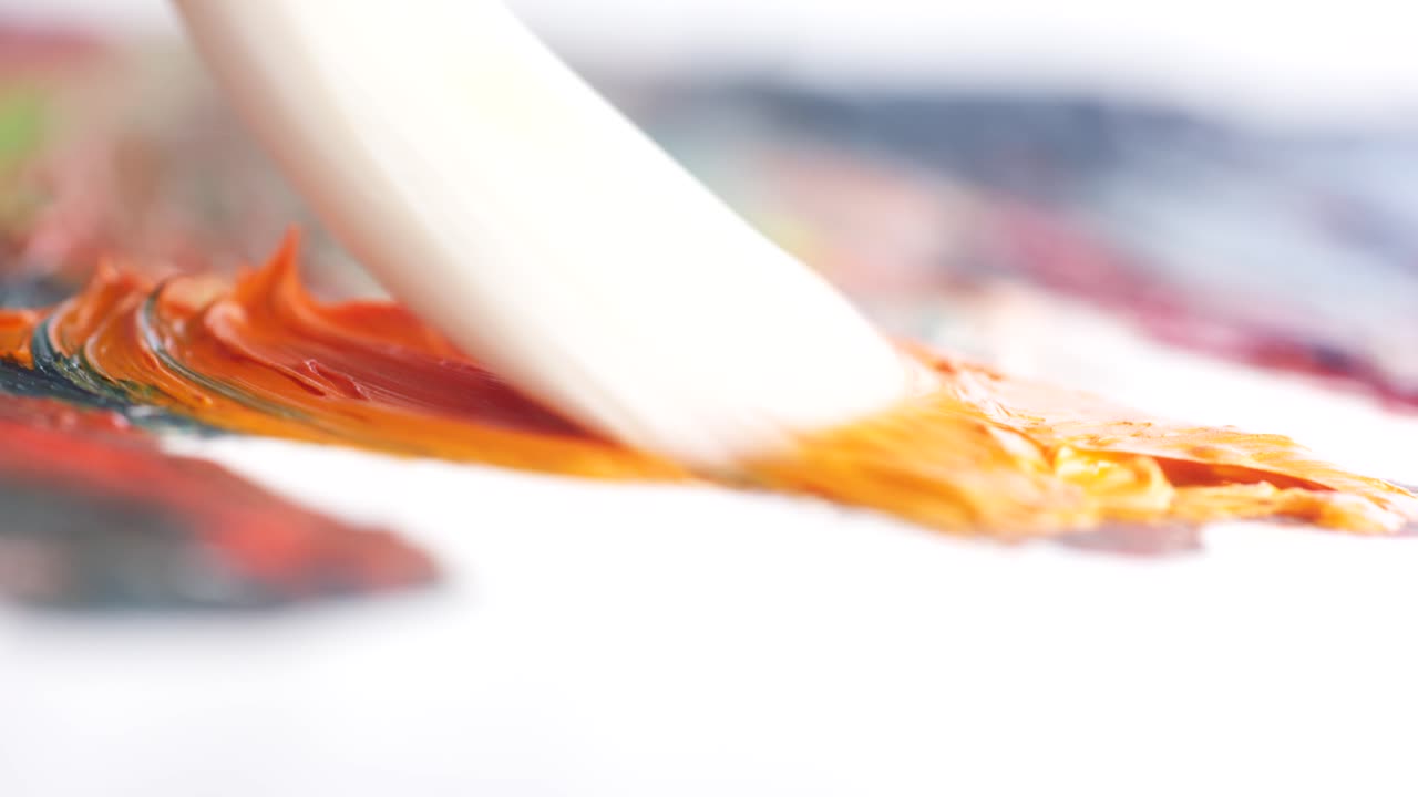 오렌지 오일 페인트로 그림 그리기