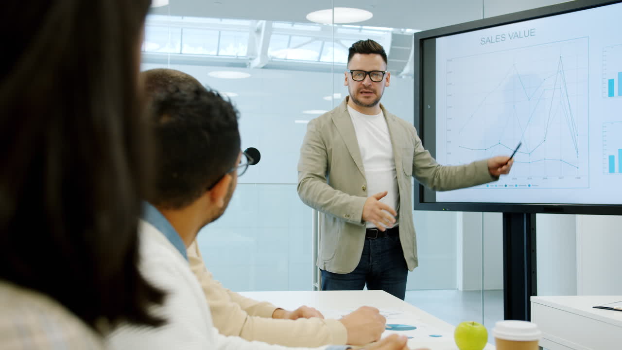 presentación de negocios en la sala de conferencias