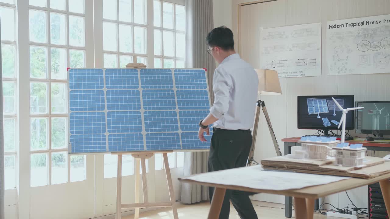 현대적 인 열대 집 을 위한 태양 전지 패널 설계 를 제시 하는 건축가