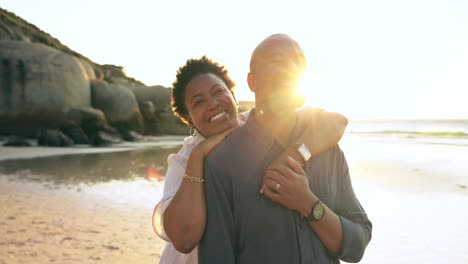 Happy-couple,-embrace-or-hug-with-smile-on-beach