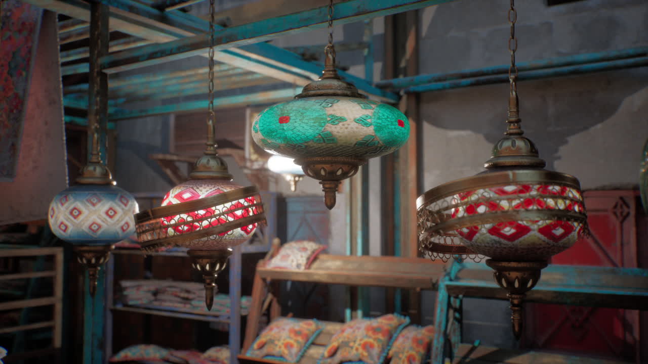 천장에 매달린 다채로운 터키 램프