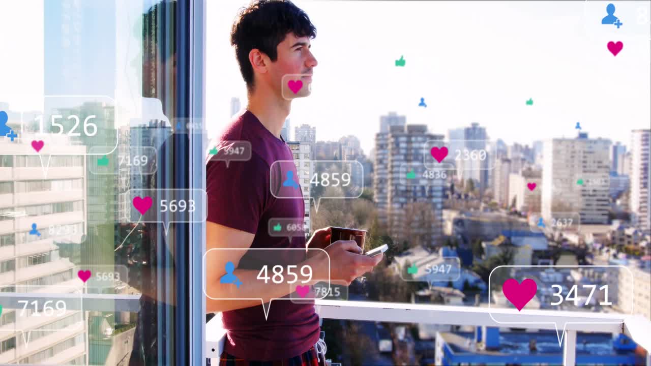 스마트폰과 도시 풍경을 사용하는 사람 위의 배너에 있는 소셜 미디어 아이콘과 숫자의 애니메이션