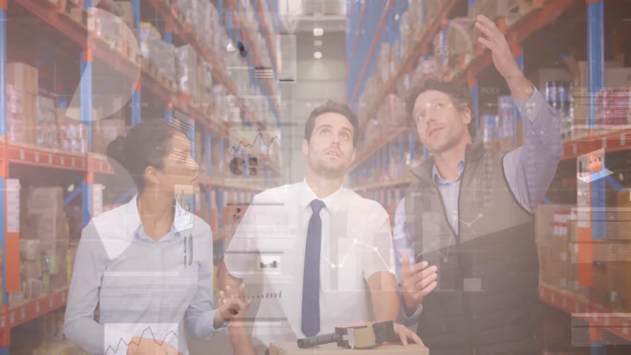 창고에서 일하는 남성과 여성에 대한 데이터 처리의 애니메이션