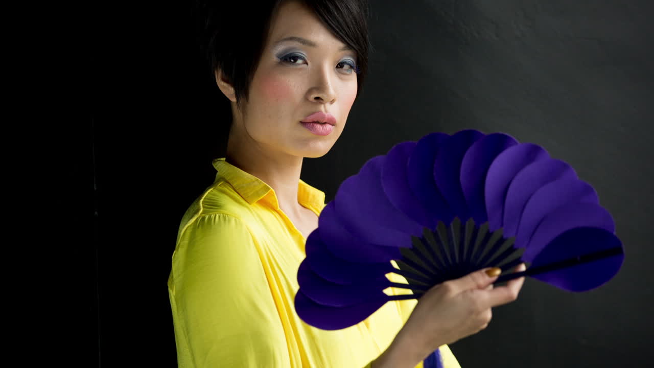 дама танцует медленно 1 2