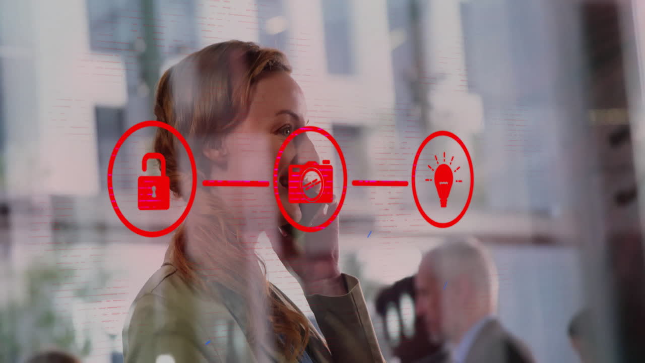 animación de una red de conexiones con iconos digitales sobre una mujer de negocios caucásica que utiliza un teléfono inteligente