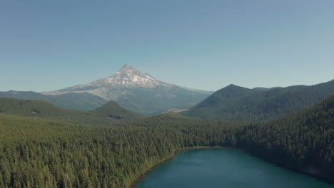 Dolly-back-aerial-shot-over-Lost-Lake-Oregon-under-Mount-Hood