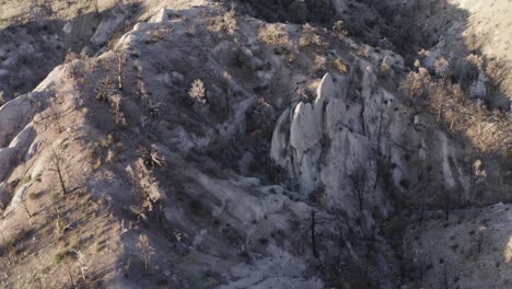 Dramatic-Devil's-Punchbowl-Arch