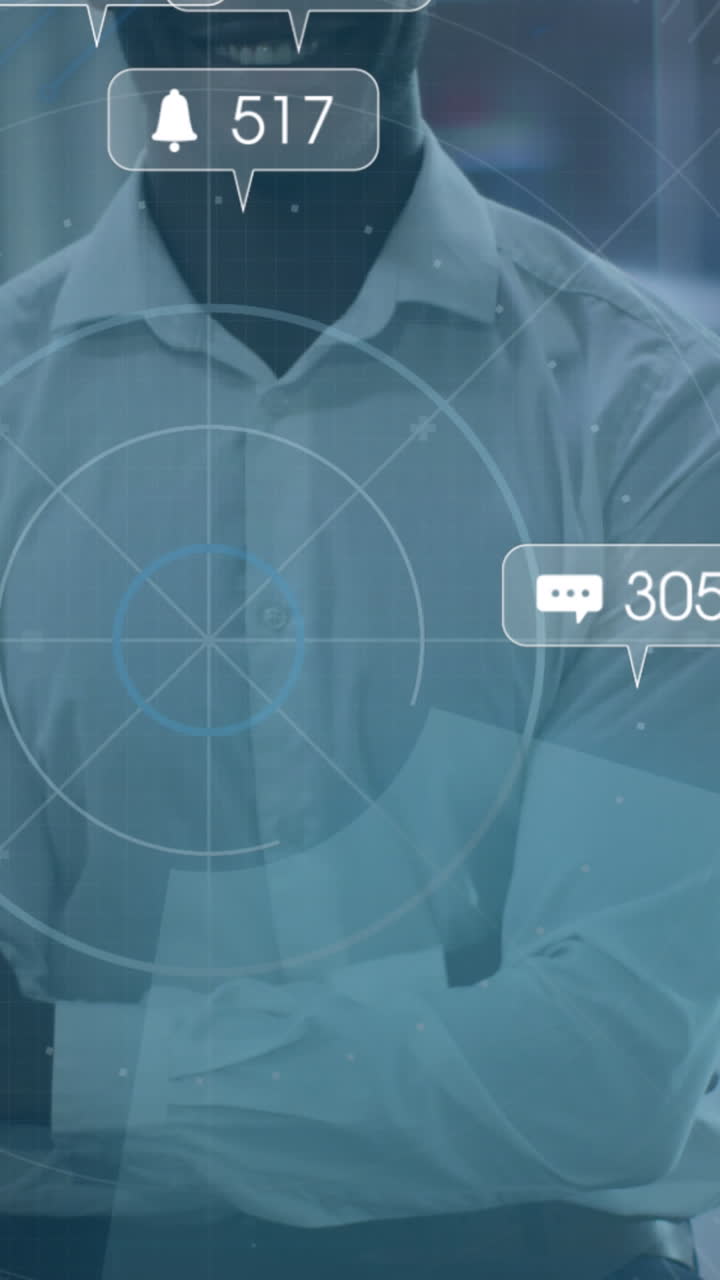 animación de texto e iconos de las redes sociales sobre un empresario afroamericano