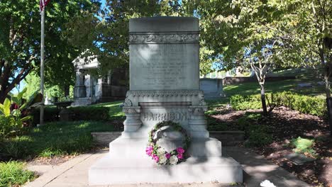 benjamin harrison's grave at crown hill cemetery