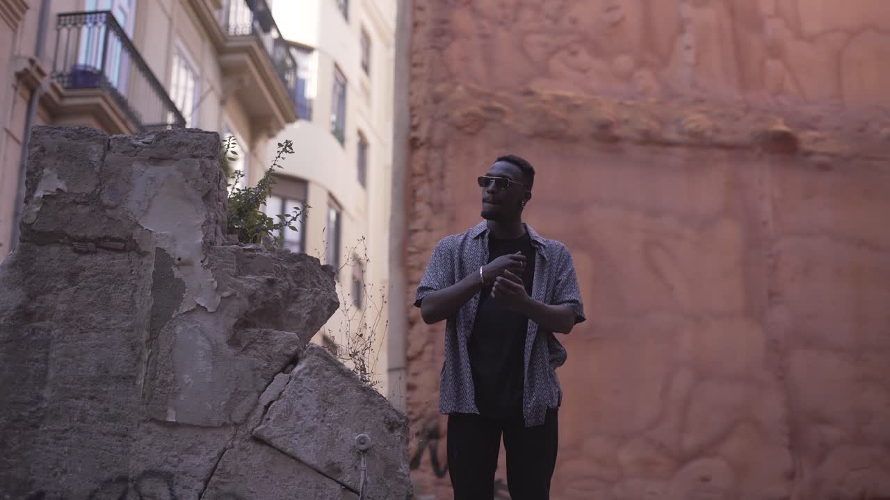 el hombre en el entorno urbano