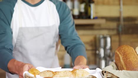 Male-waiter-working-at-counter-4k