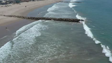 Olas-En-La-Costa-De-California