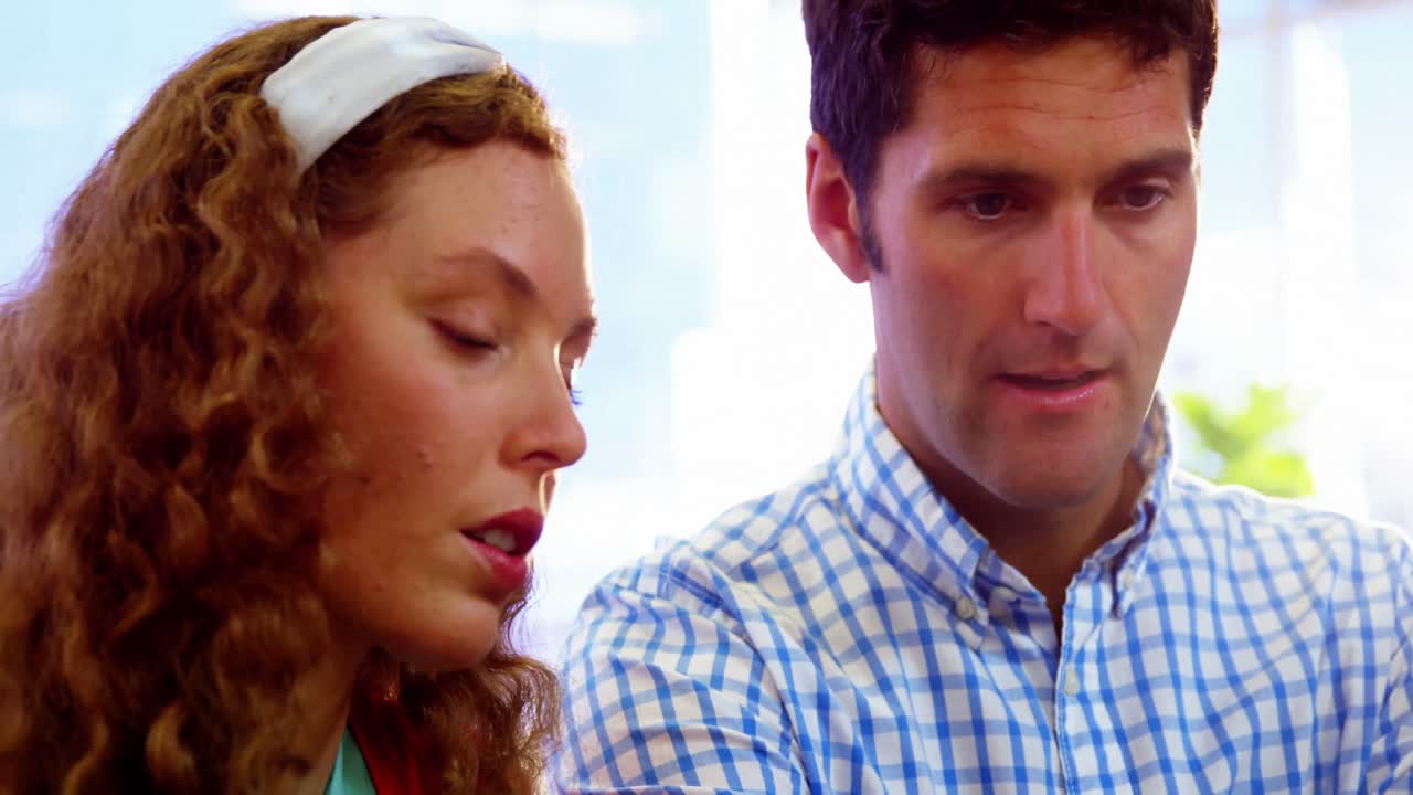 ejecutivos de negocios en una reunión