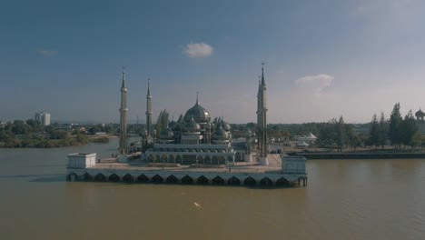la mezquita de cristal.