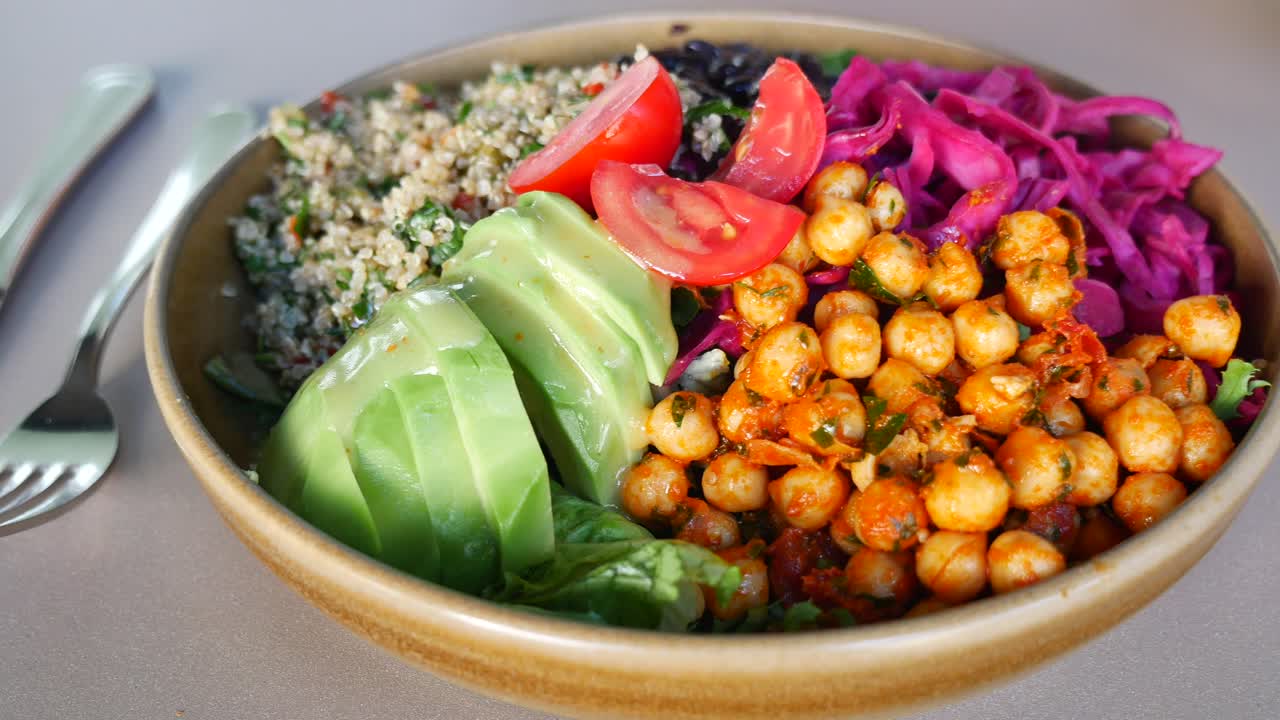 Healthy and Colorful Vegetarian Bowl